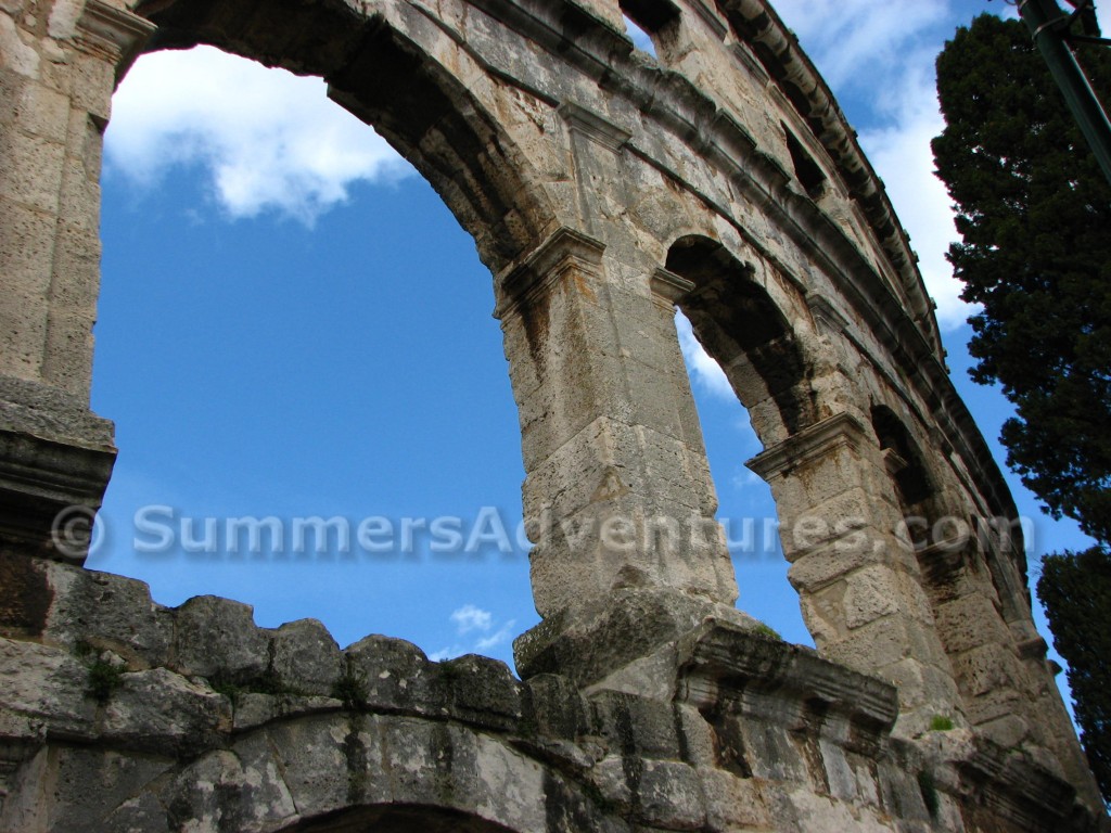 Window in croaitian colosseum